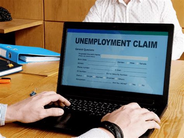 Can I collect unemployment while starting my own business in Arizona?