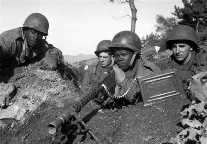 Did Shel Silverstein fight in the Korean War?