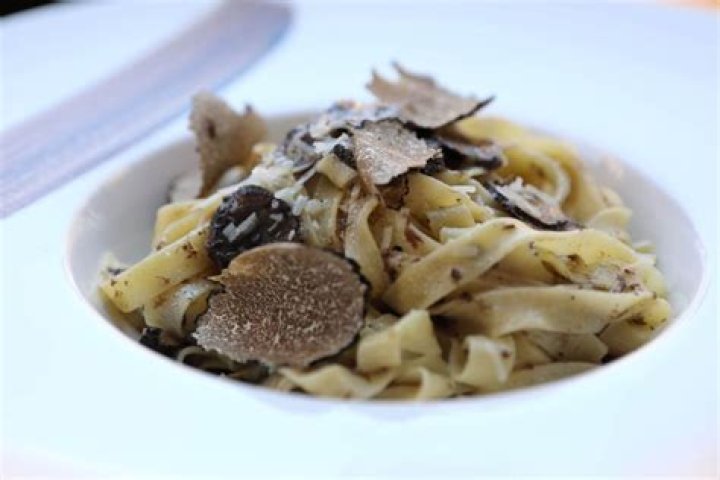 Do you eat truffles raw?