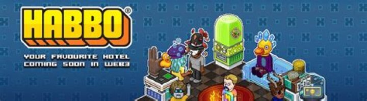 How do you earn credits on Habbo Hotel?
