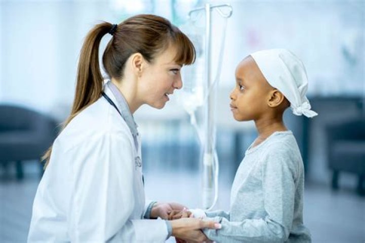 How much do pediatric oncology doctors make?