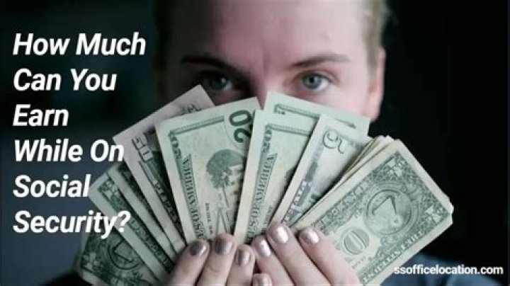 How much do you earn in journalism?