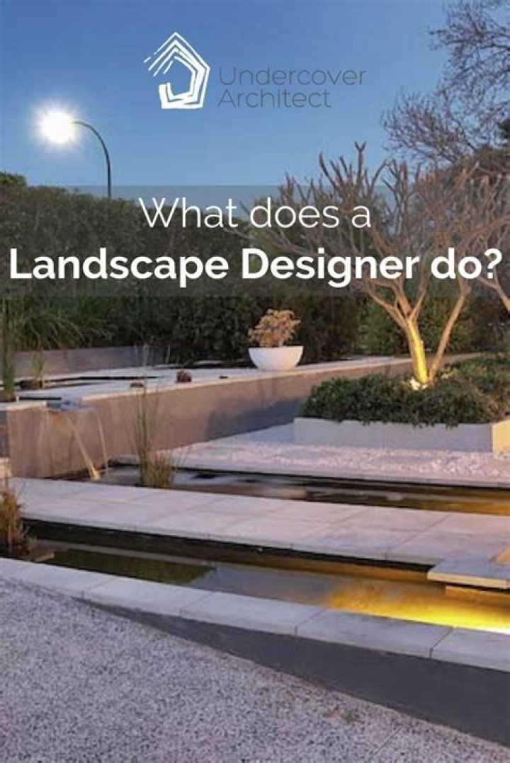 How much does a landscape designer make per hour?