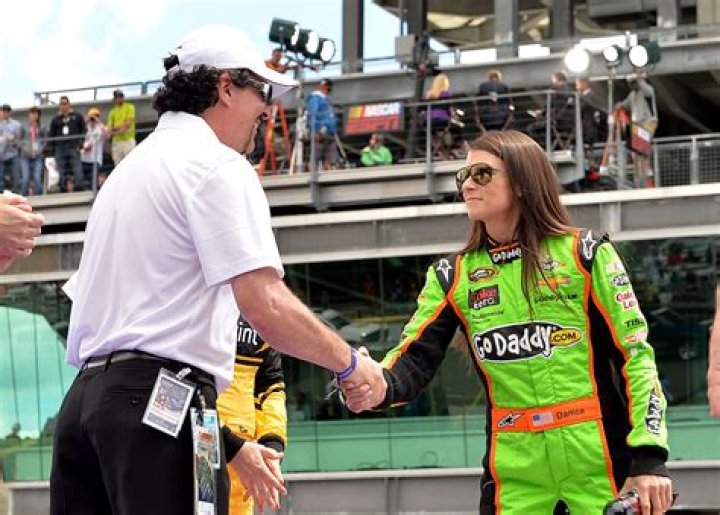 What is the highest paid race car driver?
