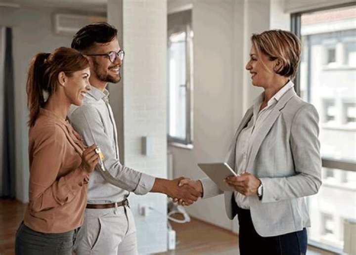 What job sector is estate agent?