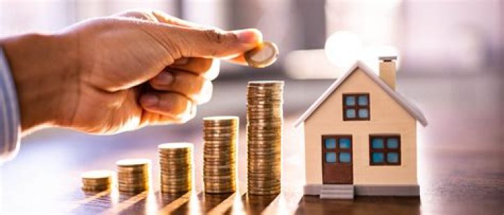 What position in real estate makes the most money?