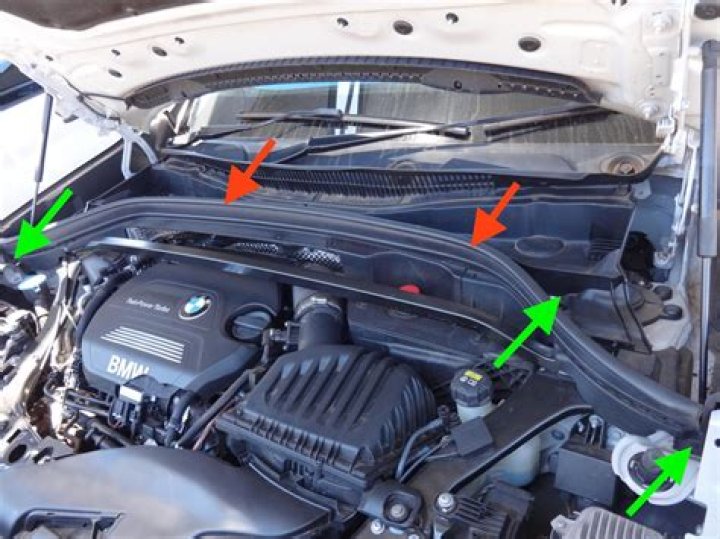 Where is the battery on a 2020 BMW 330i?